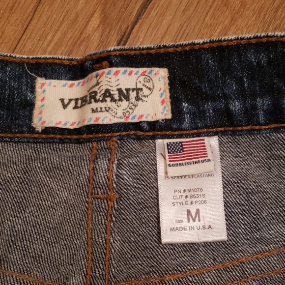 Shorts - Picture 4 of 4